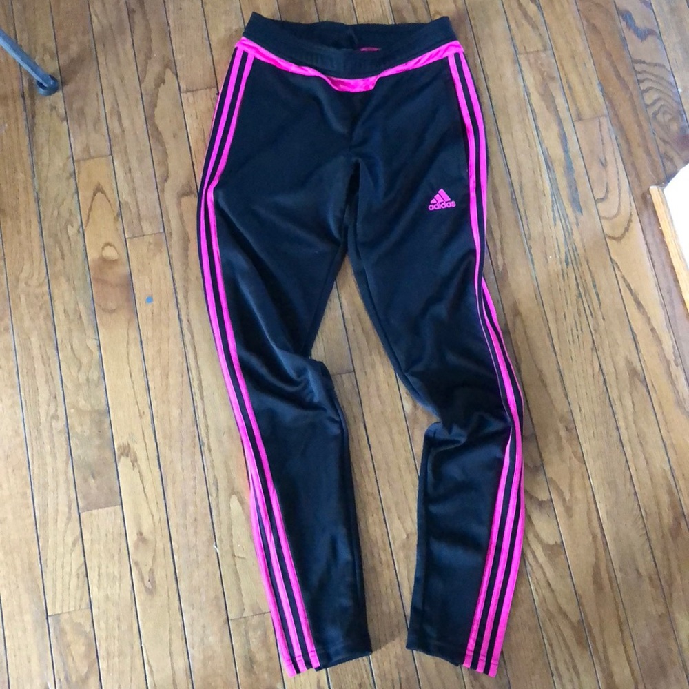 Adidas women’s performance track\soccer pants.